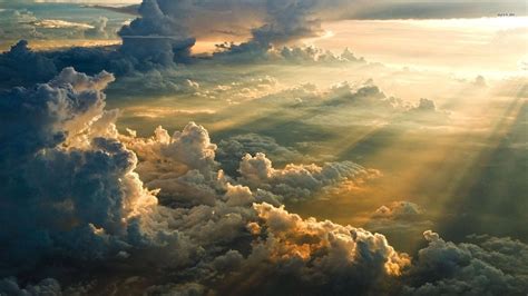 Download Admire this tranquil sky of heavenly clouds. Wallpaper ...