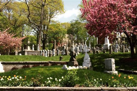 Uptown Manhattan Trinity Cemetery & Mausoleum | Trinity Church Wall Street