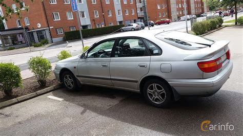 ANX560 - Toyota Carina Liftback 2.0 Manuell, 126hk, 1998