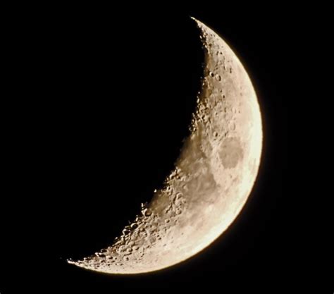 Crescent Moon. - Lunar Observing and Imaging - Cloudy Nights