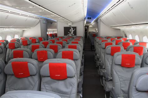 Norwegian Air Review: Seats, Service & Bag Fees [2021 Update]