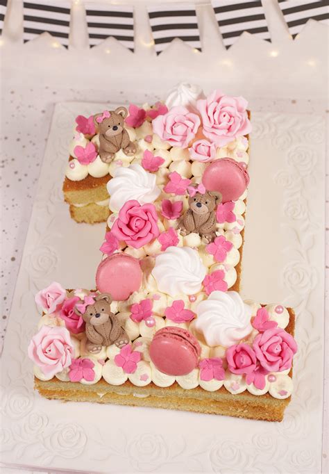 Pretty pink teddy bears number 1 cake - Cakey Goodness