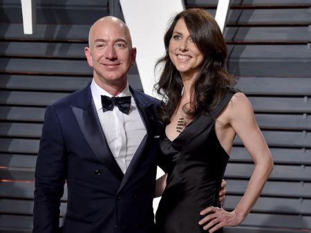 What is Jeff Bezos Ex Wife Net Worth in 2021? Here's the Detail of Her ...