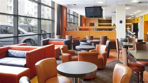 Holiday Inn Express Slough from $60. Slough Hotel Deals & Reviews - KAYAK