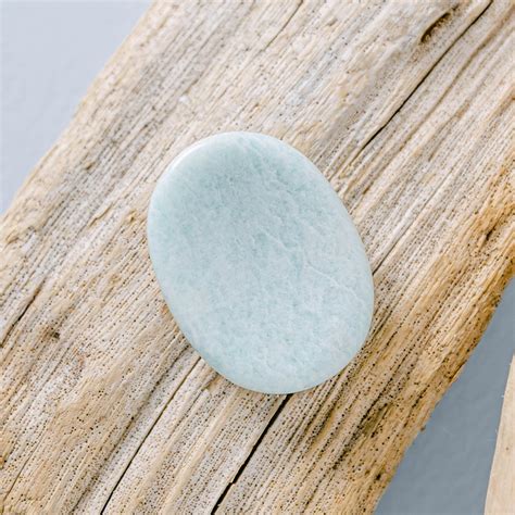 Amazonite Meaning: Healing Properties & Everyday Uses | Amazonite ...