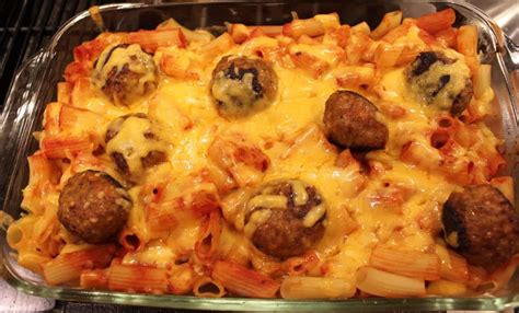 Baked Ziti with Meatballs and Cheese