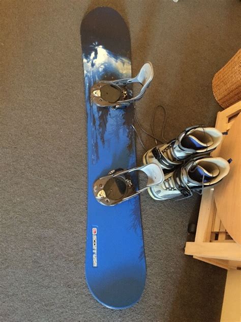 Scott USA Snowboard 155cm with clip in bindings, boots and bag | in Dartford, Kent | Gumtree