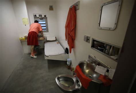 California moves to limit solitary confinement of inmates - Los Angeles ...