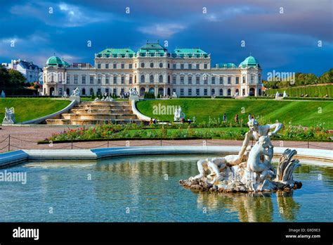 Belvedere palace in Vienna Stock Photo - Alamy