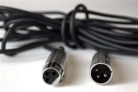 10 Most Common Microphone Connectors [2021 Reviews]