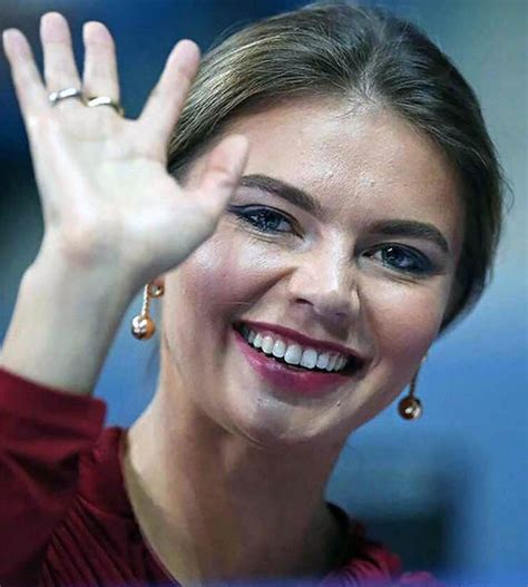 Putin's rumoured lover Alina Kabaeva wears ‘wedding ring’ on outing in Italy | World | News ...