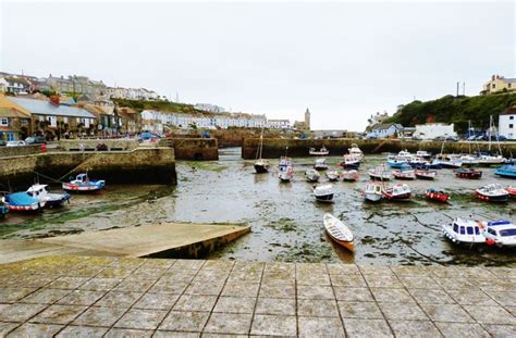 Porthleven Harbour, Cornwall © Derek Voller cc-by-sa/2.0 :: Geograph Britain and Ireland