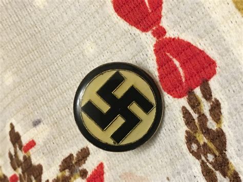 Nazi era badge? | Collectors Weekly