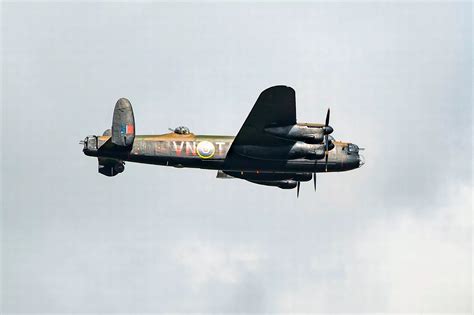 Lancaster bomber's flight to mark 75th anniversary of Dambusters raids - Derbyshire Live