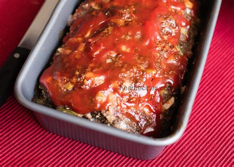 Classic Homemade Meatloaf Recipe | I Heart Recipes