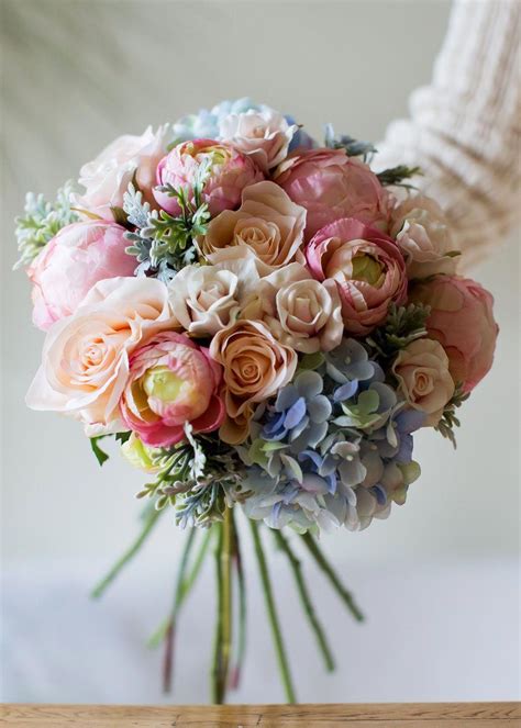 How to make a Bridal Bouquet Create your own wedding bouquet with high qu… | Diy wedding bouquet ...