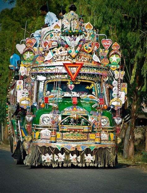 Colourful decorated bus on the roads of Pakistan... | Truck art ...