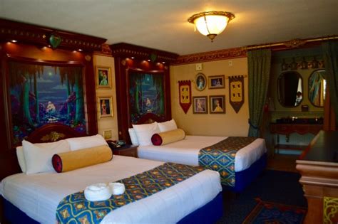 Royal Rooms at Walt Disney World - Sparkly Ever After