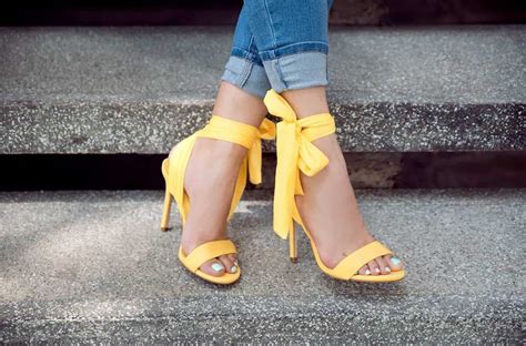 How to Wear Yellow Shoes [15 Suggestions with Pictures!] - StyleCheer.com