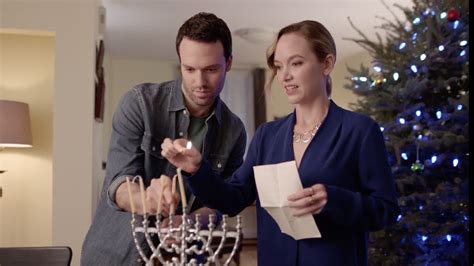 Mistletoe & Menorahs (2019 Lifetime) – Lifetime Uncorked