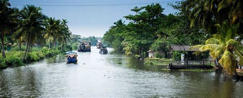 9 Beautiful Kerala Backwaters in 2022 - Boating Options, Cost