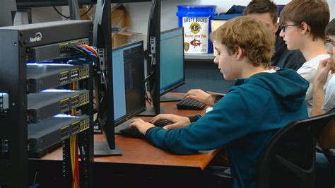 Goshen High School students work toward career in cyber security | WKRC