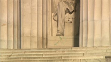 DC's Lincoln Memorial vandalized with spray-painted expletive - CNNPolitics