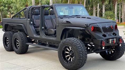 This Heavily Customised Jeep Gladiator Looks Like A Mammoth!