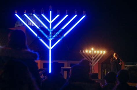 Menorah parade, lighting brightens Brandywine Hundred in Hanukkah ...