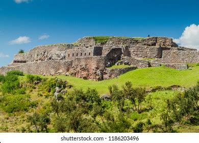 Las ruinas de Pukapukara en Inca Foto de stock 1186203496 | Shutterstock