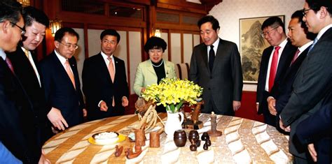 PM Lee Nak-yon hosts dinner for opposition party