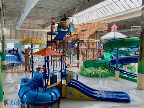 Indoor Water Parks Near Chicago - Wisconsin Dells and Beyond