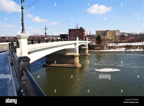 The "Y" Bridge in Zanesville Ohio Stock Photo - Alamy