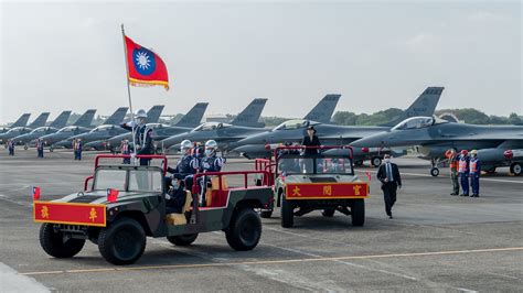 Taiwan stations 64 advanced F-16 fighter jets amid China threat | Daily ...