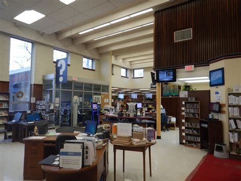 Truro public library shuts down after 48 years, prepares to move | CBC News