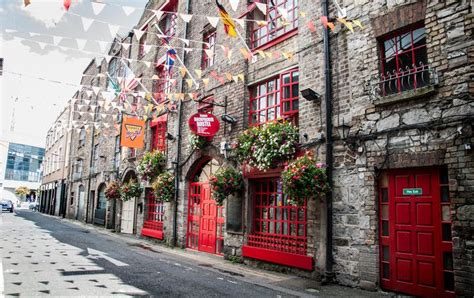 The BEST Hostels in Dublin 2023