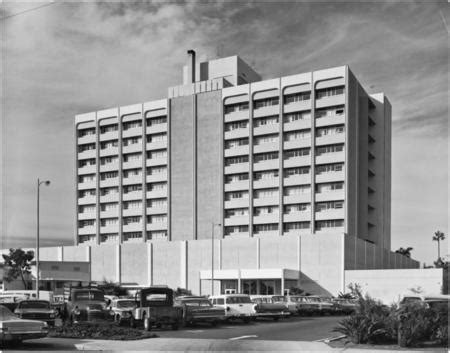 UCSD Medical Center, Hillcrest | Library Digital Collections | UC San ...