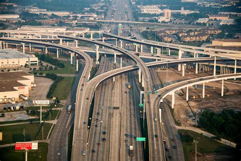 Turner calls for change in transportation philosophy - Houston Chronicle