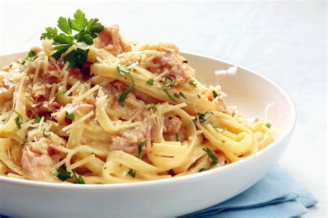 Creamy Bacon Carbonara Recipe | Sauder's Eggs