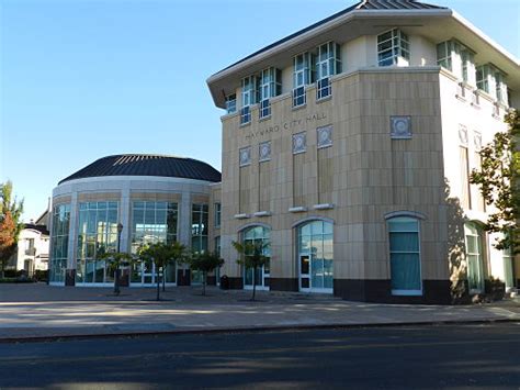 Hayward City Hall - Wikipedia