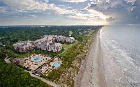 Kiawah Island Resort - A handsomely packaged kiawah island golf resort ...