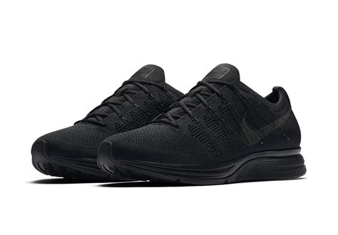 A Triple Black Nike Flyknit Trainer is on the Horizon - WearTesters