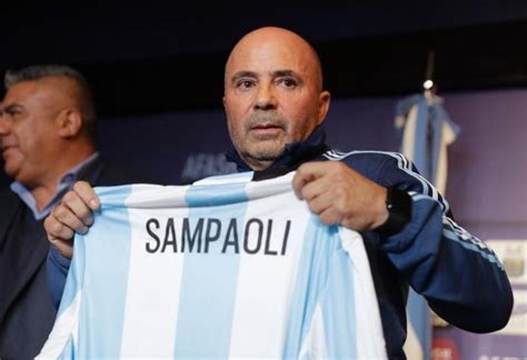 Jorge Sampaoli: New Argentina boss holds Lionel Messi talks - Prime ...