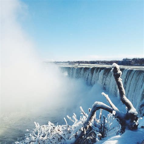 Experiencing the Spectacular Niagara Falls in Winter