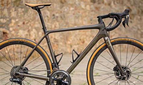 Premium Scott Addict & Foil road bikes get classy new look for 2019 ...