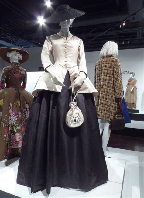 Hollywood Movie Costumes and Props: Outlander season two TV costumes on ...