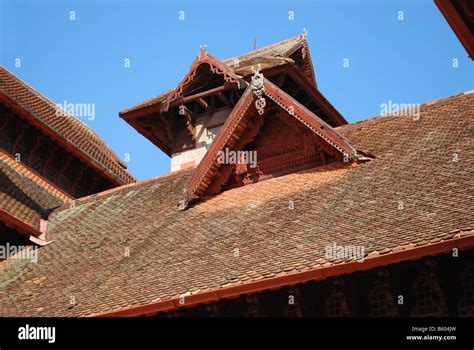 Traditional kerala roof hi-res stock photography and images - Alamy