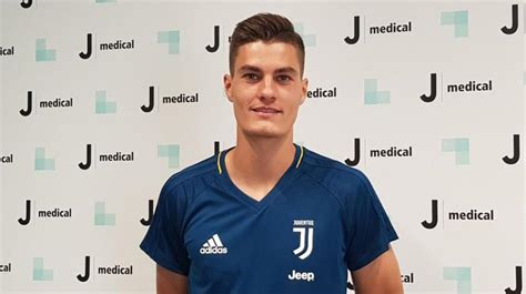 Patrik Schick Wiki, Bio, Height, Weight, Body Measurment, Family, Net worth