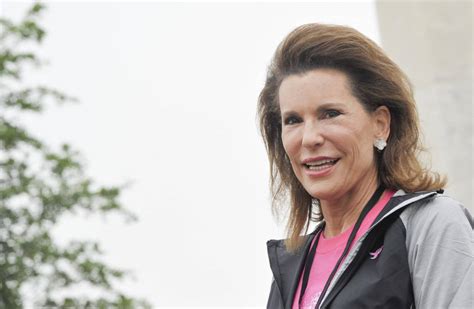 Susan G. Komen Founder Takes Unpaid Role - WSJ