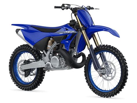 Model Feature Comparison | 2023 Yamaha YZ250X and 2023 Yamaha YZ250X